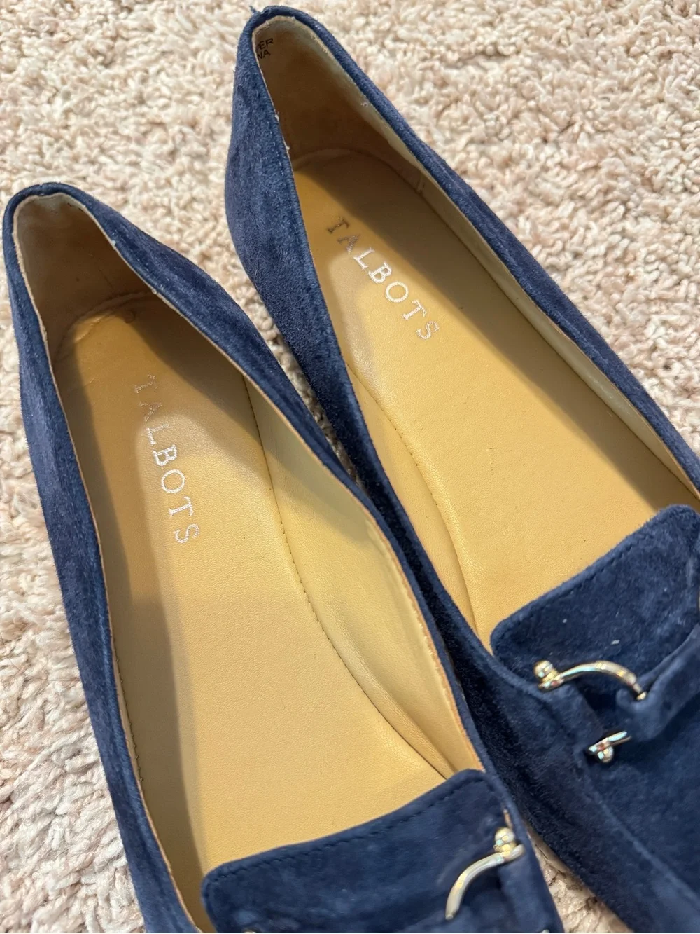 Talbots Francesca Navy Blue Suede Driving Flats Loafers Metal Link Size 7